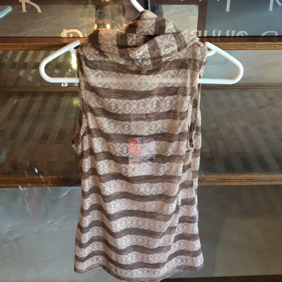 NWT Sheer top! Cute with built in Infiniti scarf. - Picture 2 of 2